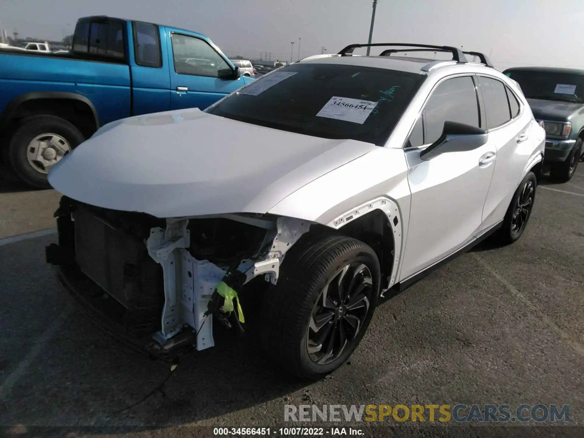 2 Photograph of a damaged car JTHX3JBH0L2024157 LEXUS UX 2020