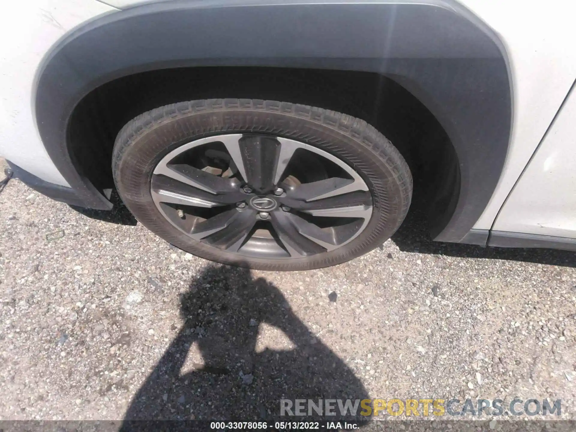 12 Photograph of a damaged car JTHX3JBH1L2022174 LEXUS UX 2020