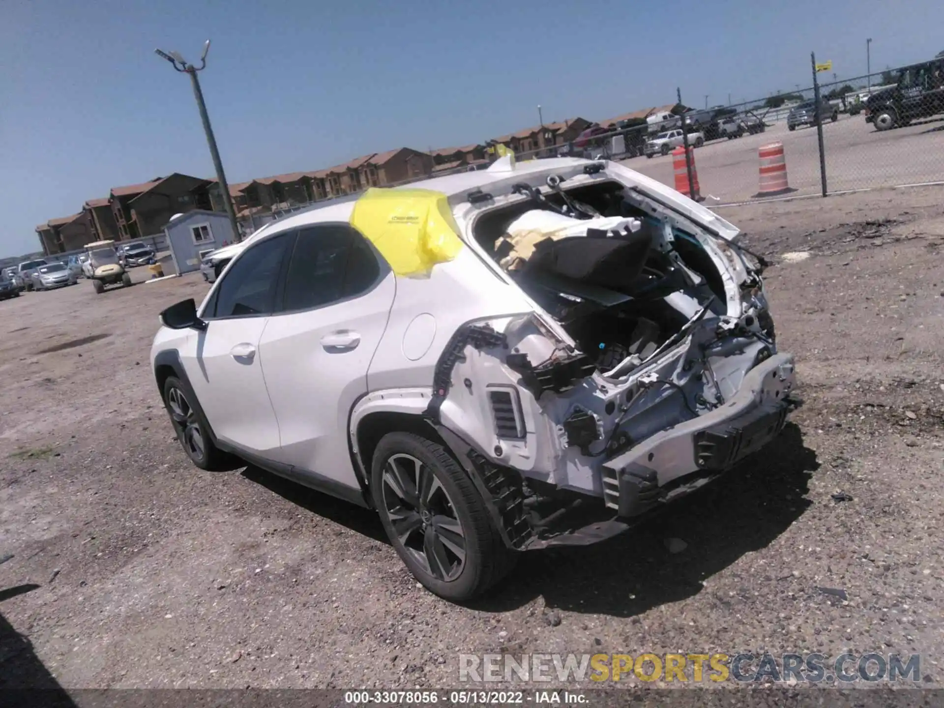 3 Photograph of a damaged car JTHX3JBH1L2022174 LEXUS UX 2020