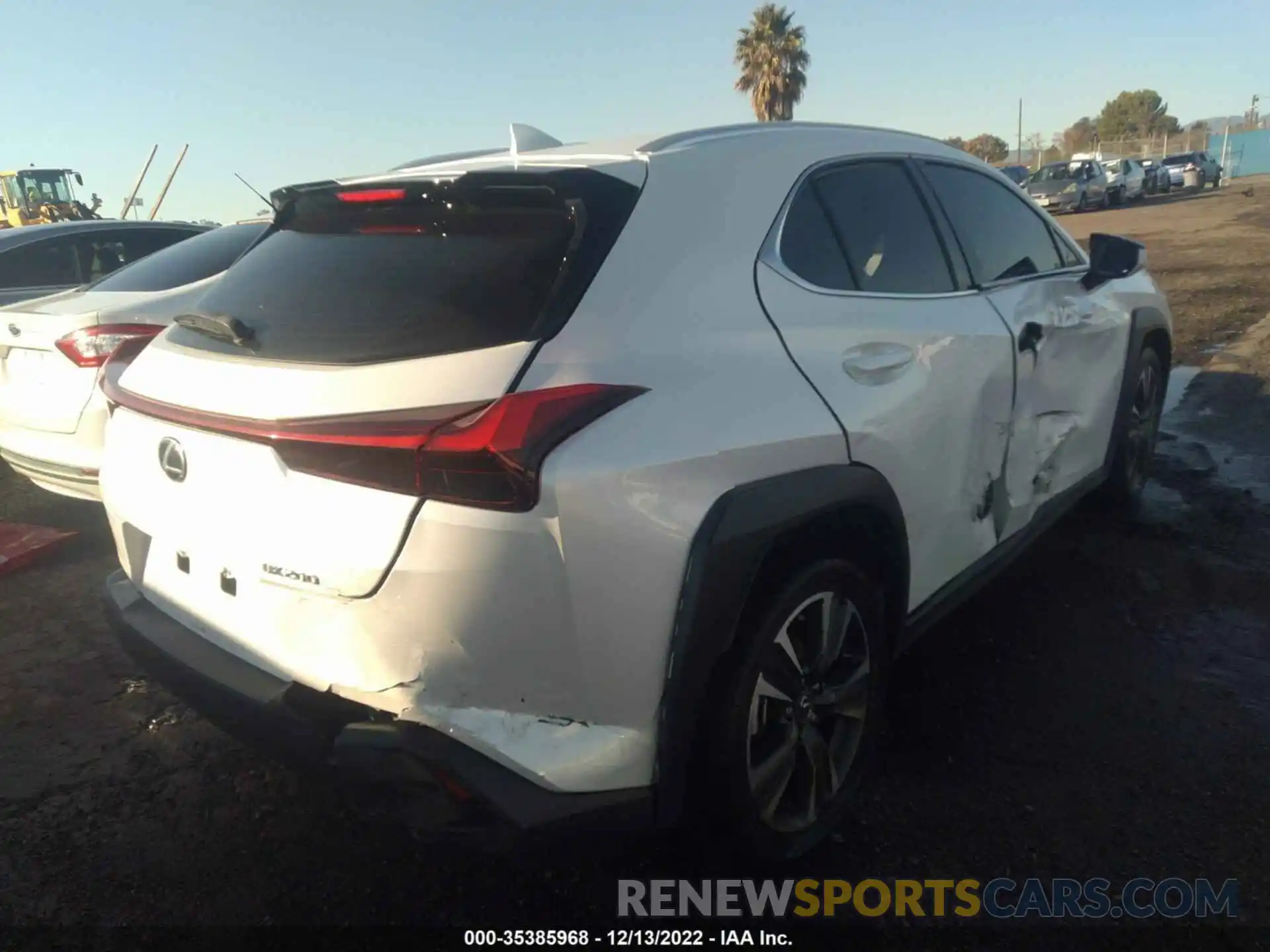 4 Photograph of a damaged car JTHX3JBHXL2022223 LEXUS UX 2020