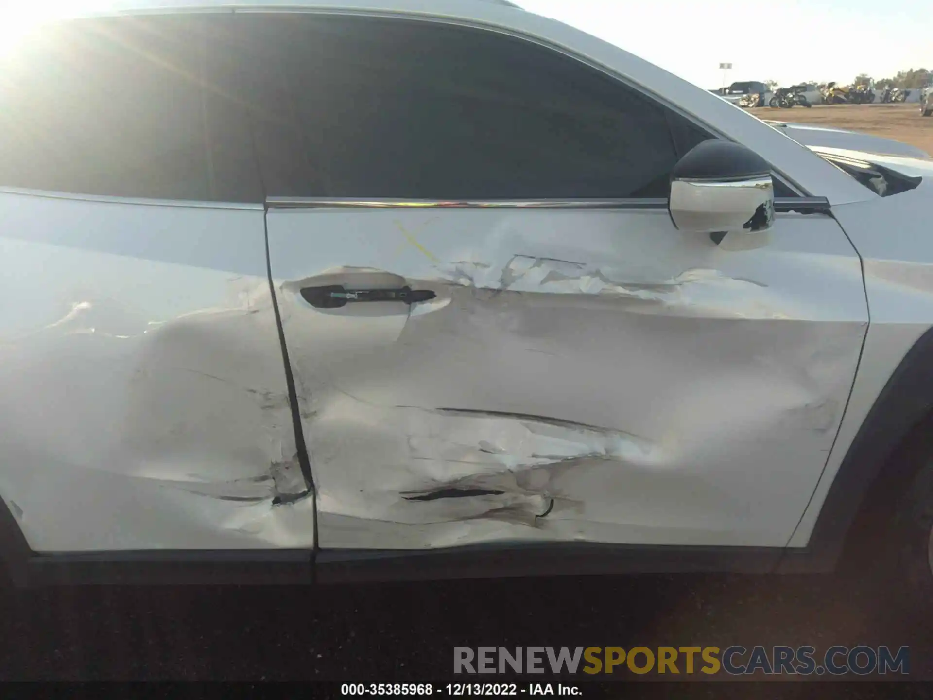 6 Photograph of a damaged car JTHX3JBHXL2022223 LEXUS UX 2020