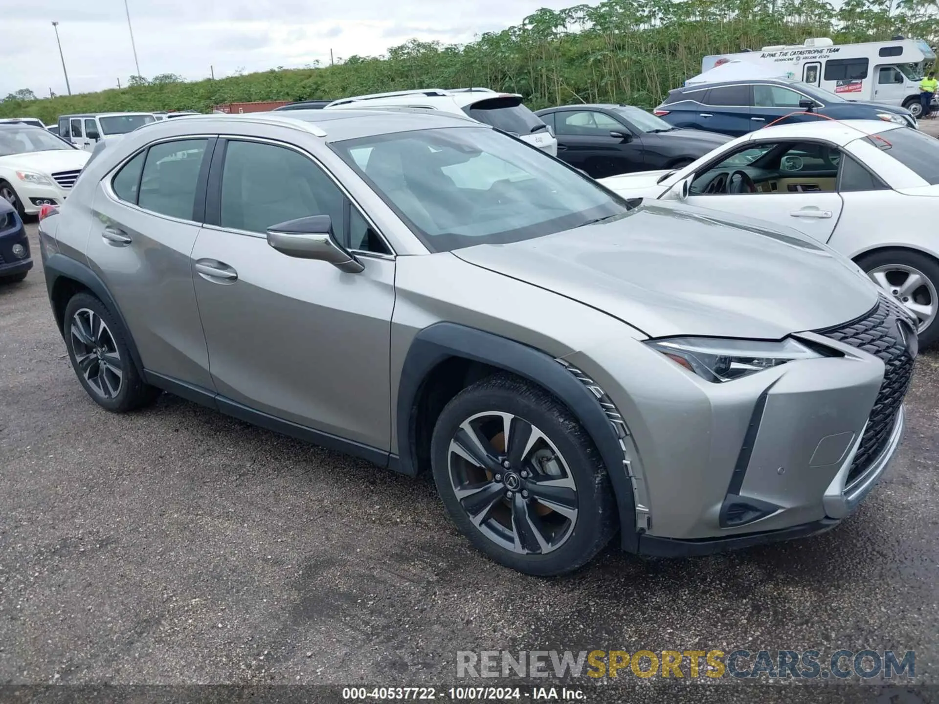 1 Photograph of a damaged car JTHX3JBH8M2032220 LEXUS UX 2021