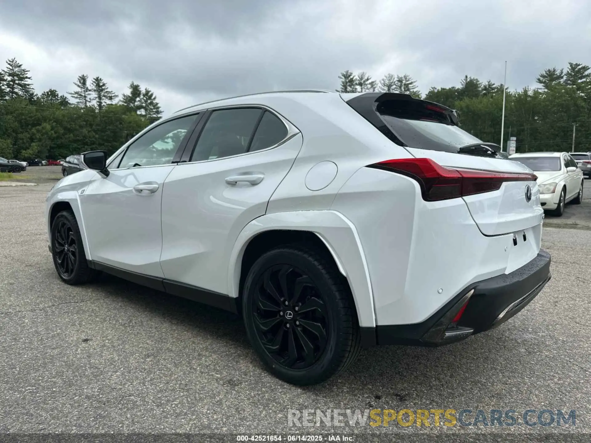 3 Photograph of a damaged car JTHR9JBH5N2060372 LEXUS UX 2022