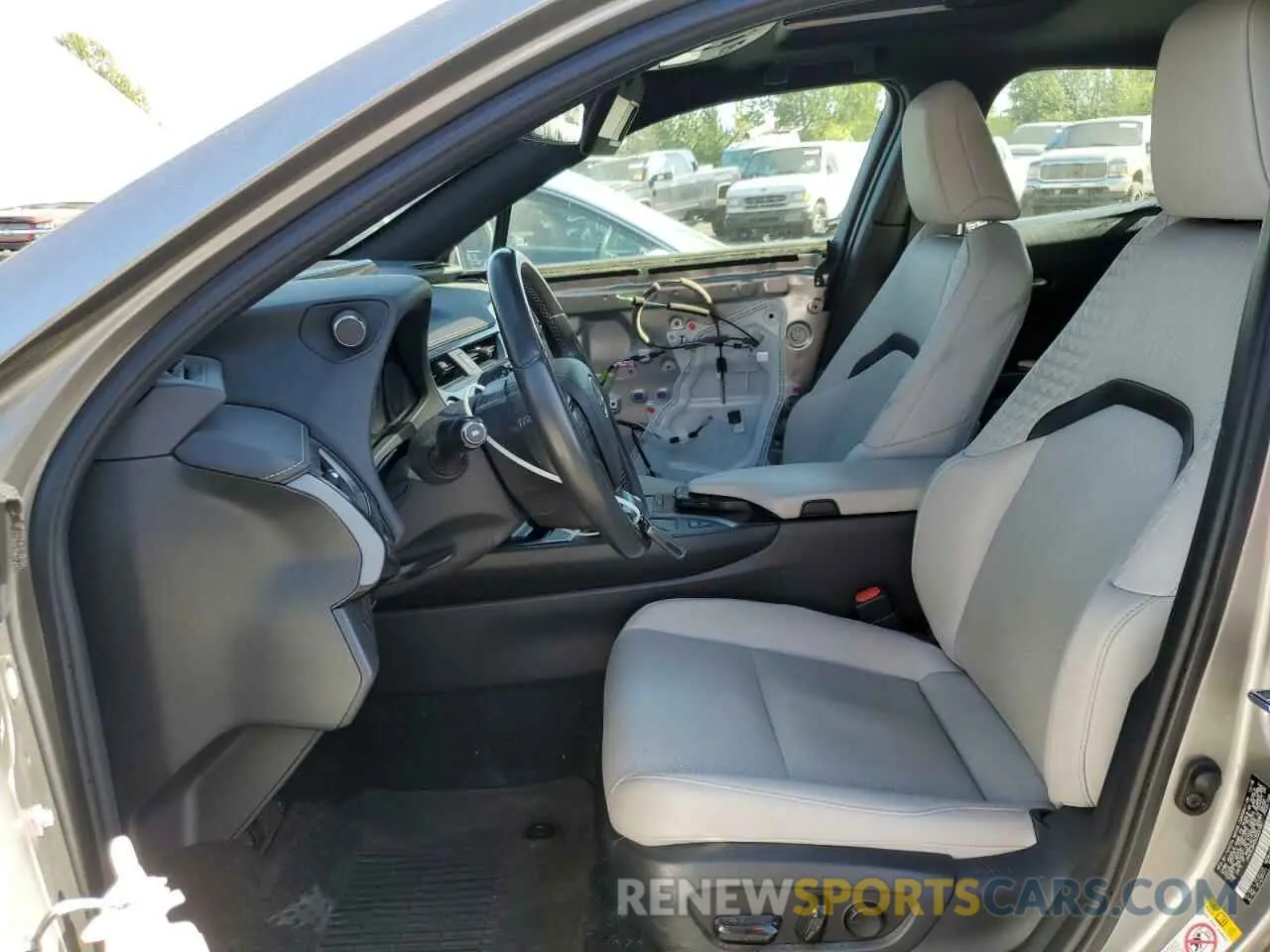 7 Photograph of a damaged car JTHU9JBH0K2002451 LEXUS UX 250H 2019