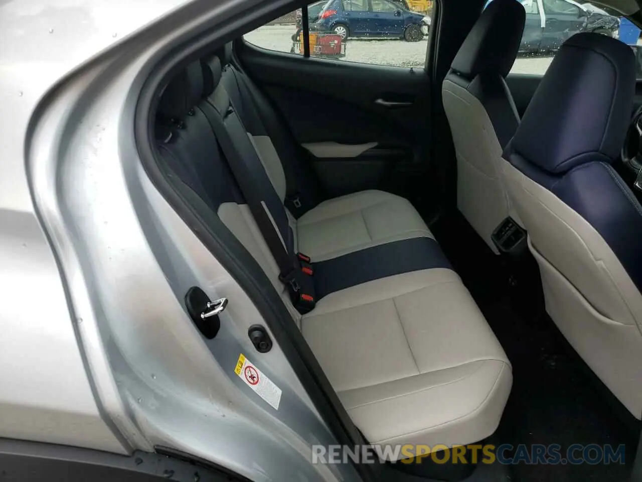 10 Photograph of a damaged car JTHU9JBH1K2000806 LEXUS UX 250H 2019