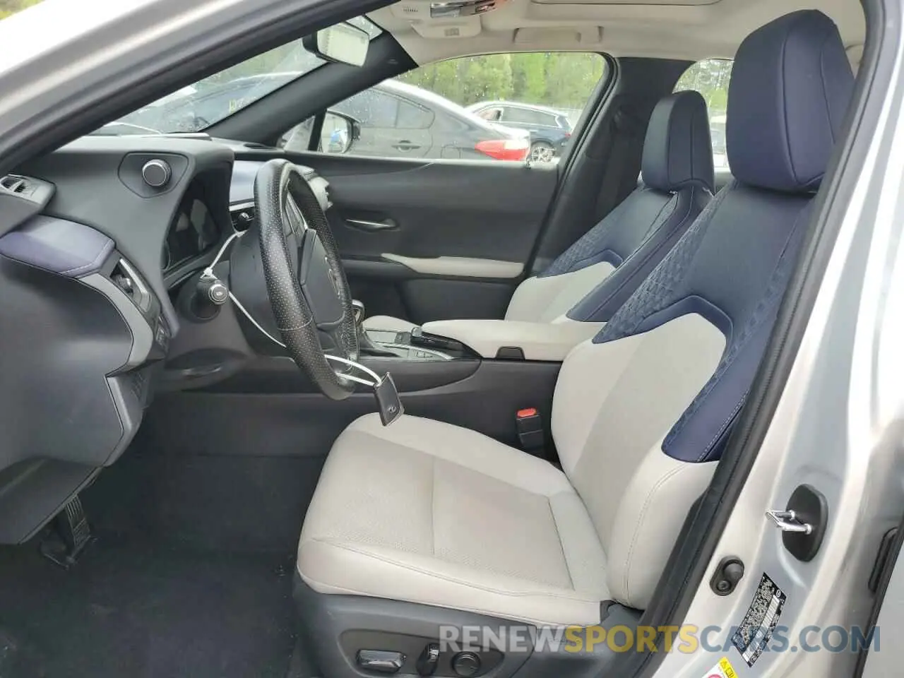 7 Photograph of a damaged car JTHU9JBH1K2000806 LEXUS UX 250H 2019