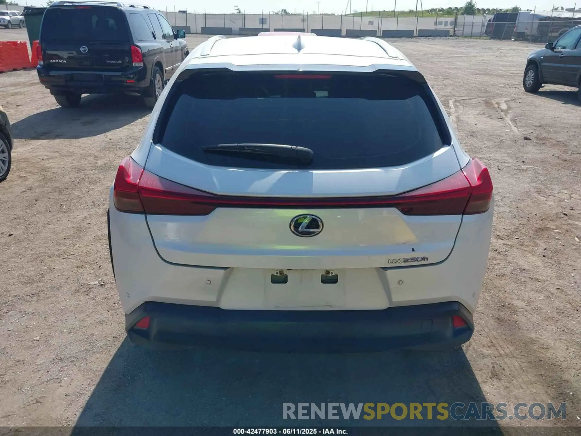 16 Photograph of a damaged car JTHU9JBH2K2019087 LEXUS UX 250H 2019