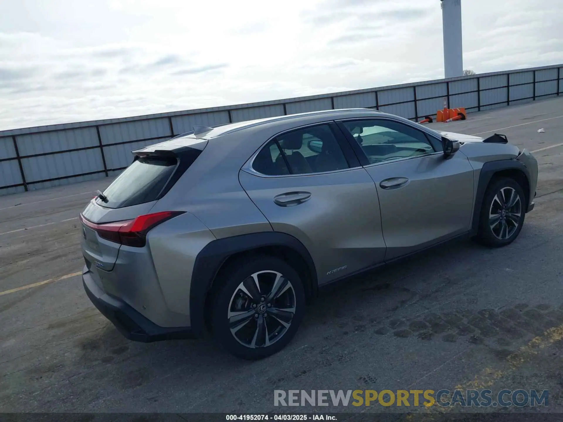 4 Photograph of a damaged car JTHU9JBH4K2005403 LEXUS UX 250H 2019