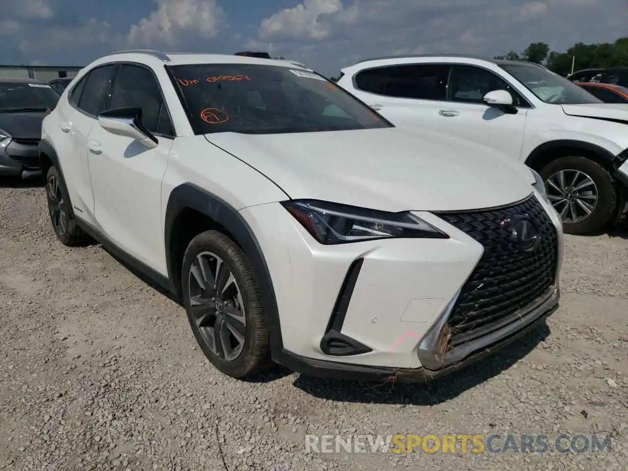 1 Photograph of a damaged car JTHU9JBH4K2010567 LEXUS UX 250H 2019