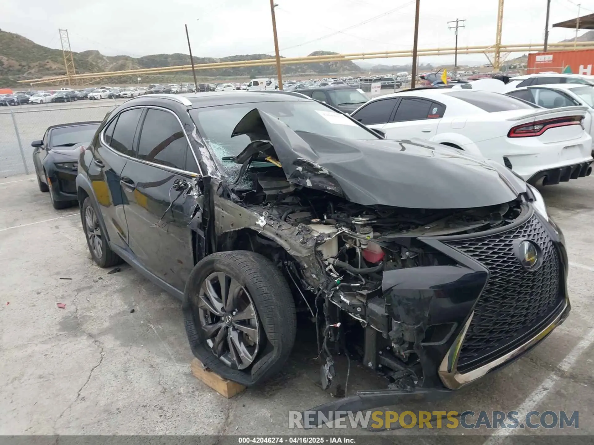 1 Photograph of a damaged car JTHU9JBH5K2018239 LEXUS UX 250H 2019