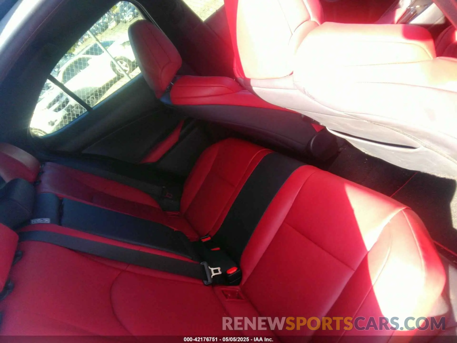 8 Photograph of a damaged car JTHU9JBH7K2012295 LEXUS UX 250H 2019