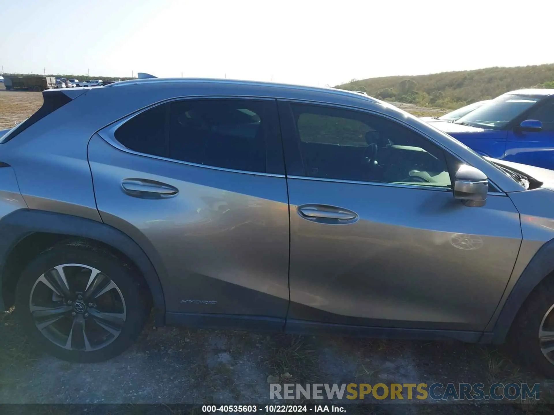 13 Photograph of a damaged car JTHU9JBH7K2017285 LEXUS UX 250H 2019
