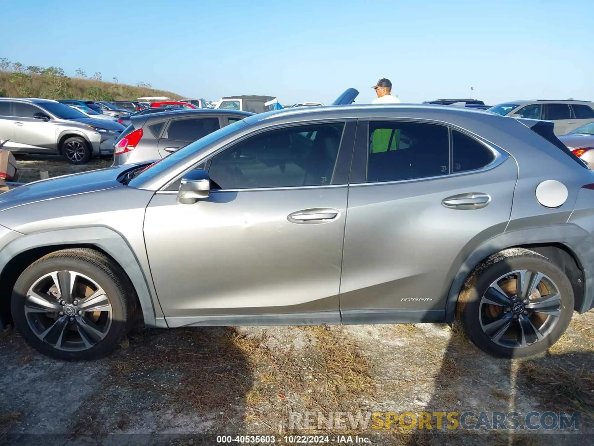 14 Photograph of a damaged car JTHU9JBH7K2017285 LEXUS UX 250H 2019