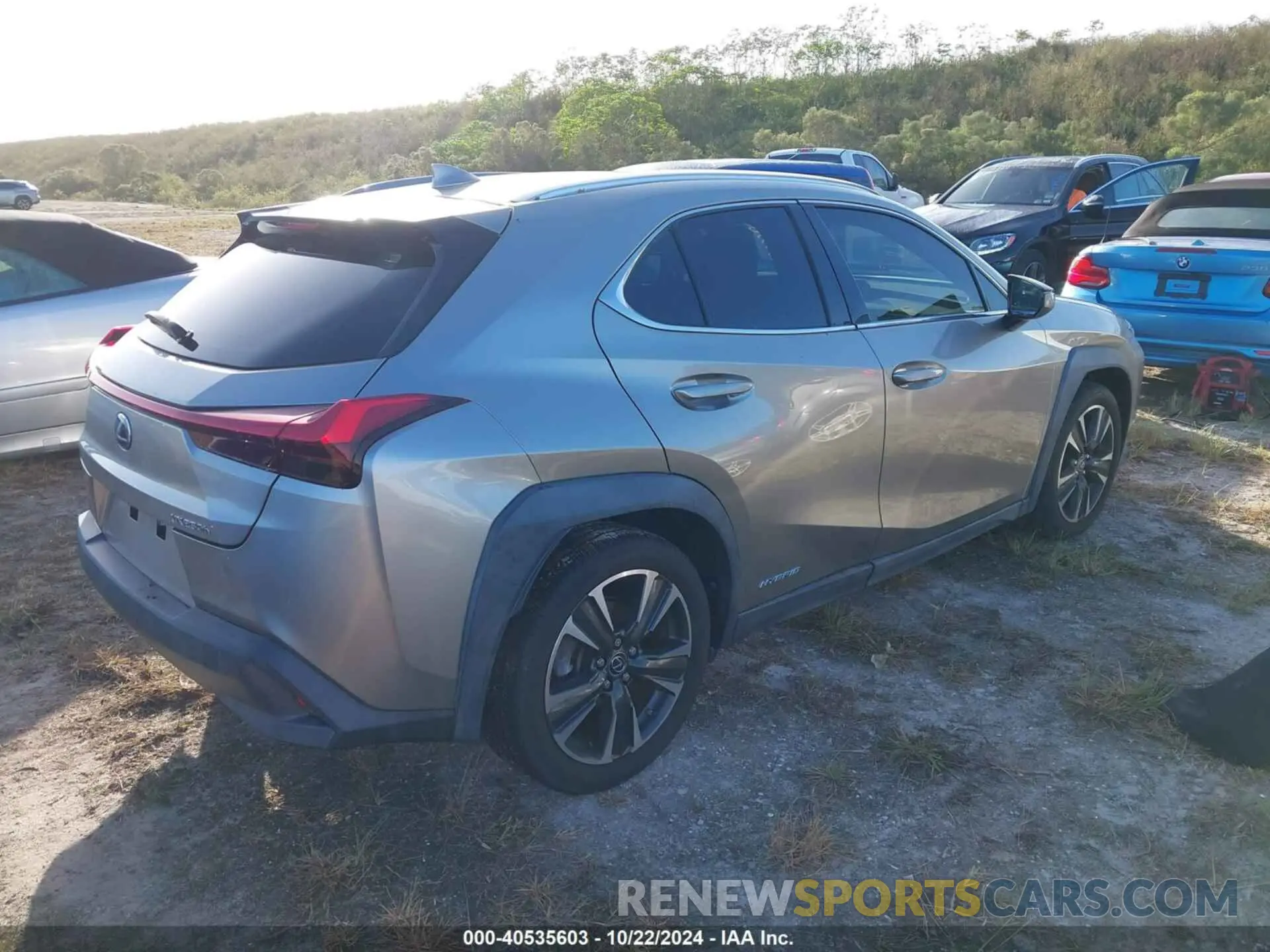 4 Photograph of a damaged car JTHU9JBH7K2017285 LEXUS UX 250H 2019