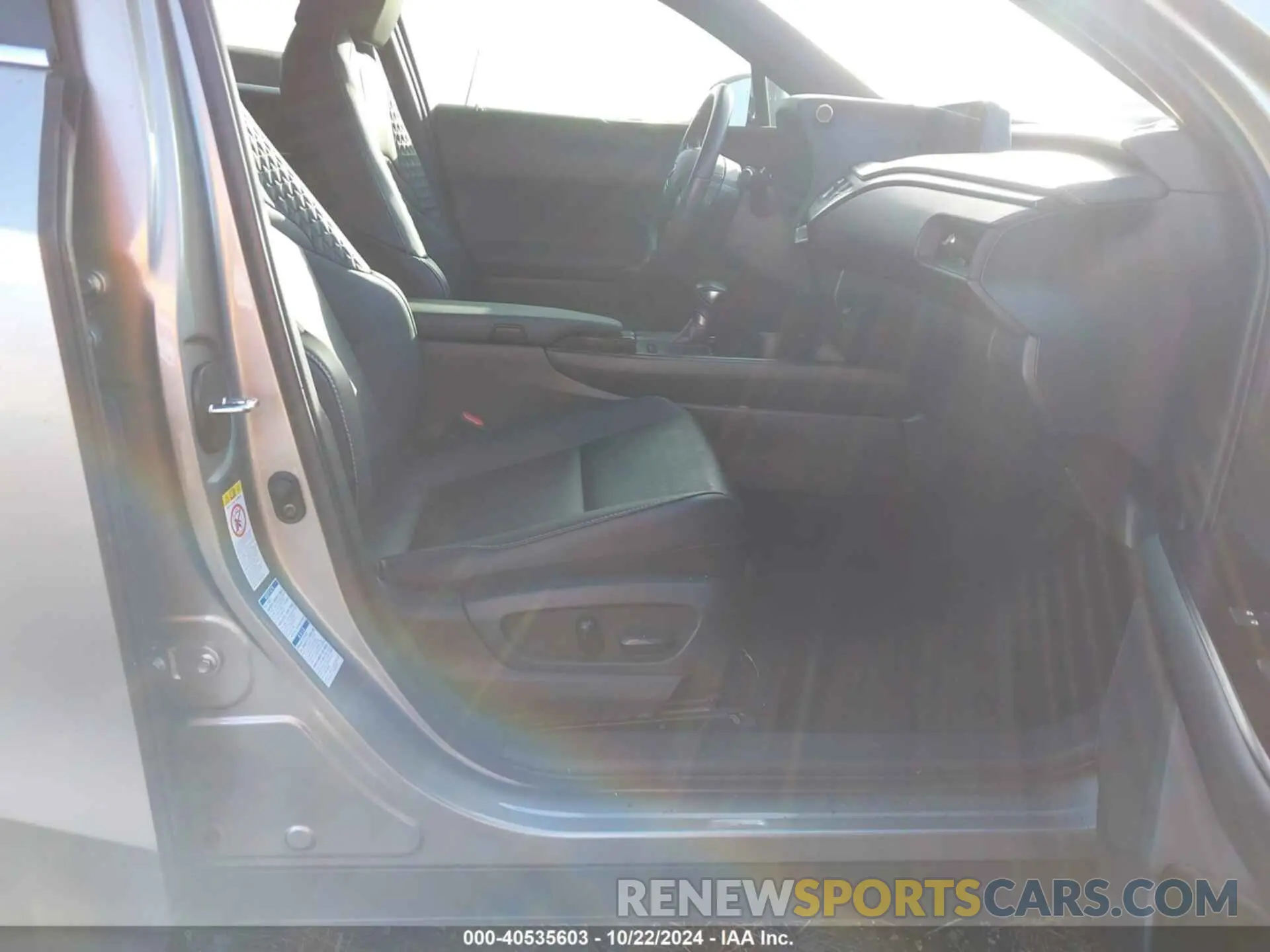 5 Photograph of a damaged car JTHU9JBH7K2017285 LEXUS UX 250H 2019