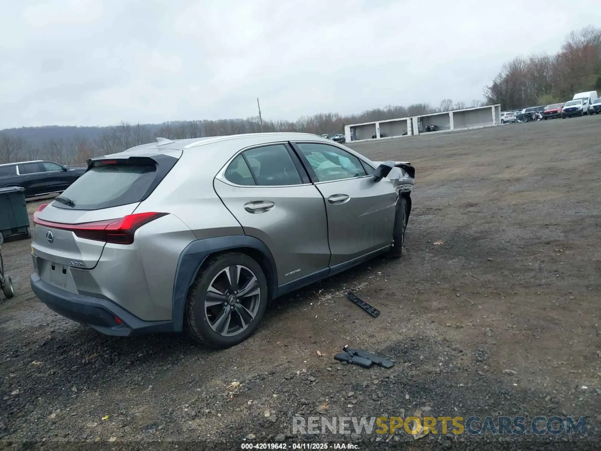 4 Photograph of a damaged car JTHU9JBH9K2008345 LEXUS UX 250H 2019