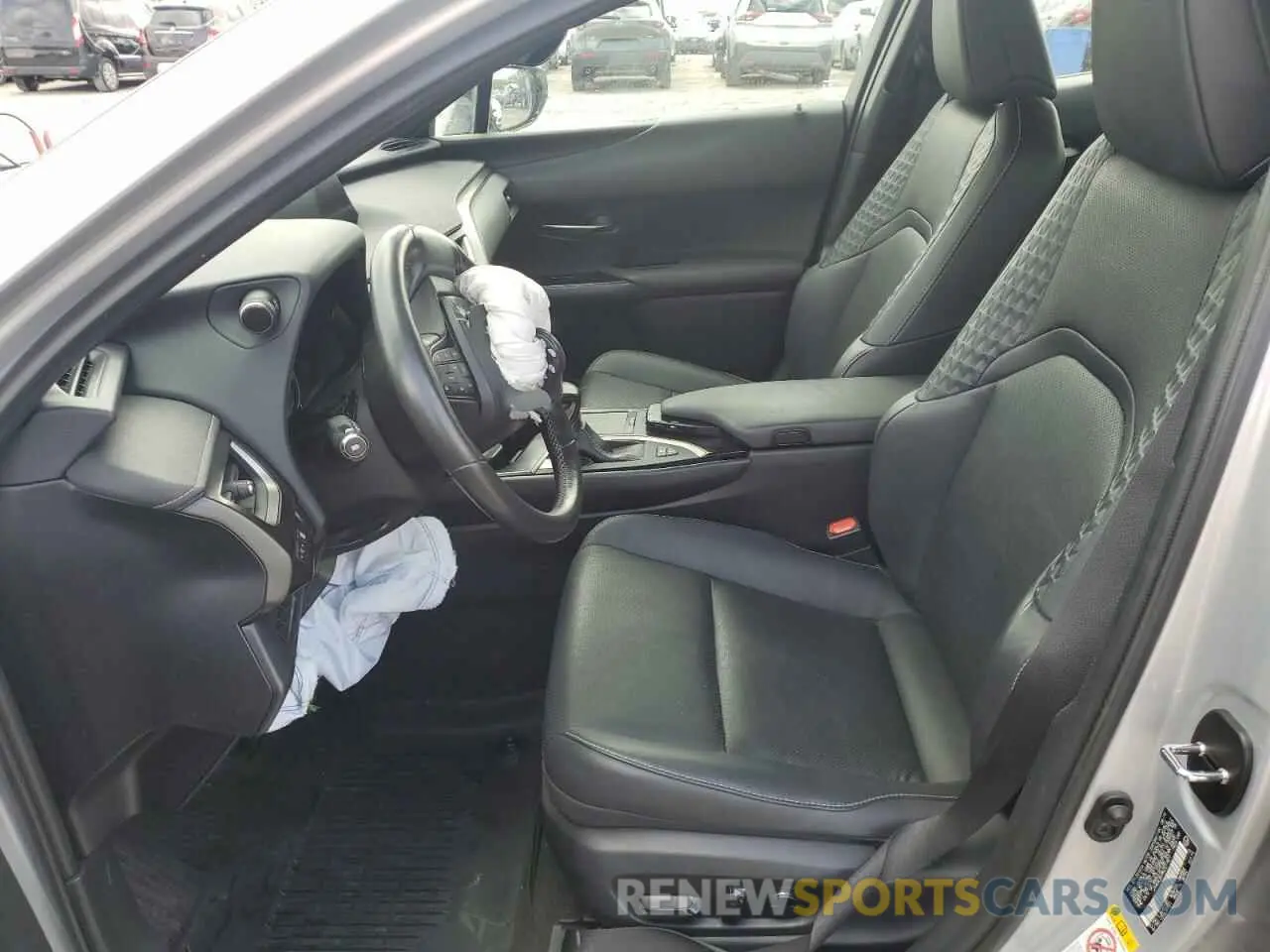 7 Photograph of a damaged car JTHU9JBH9K2017871 LEXUS UX 250H 2019