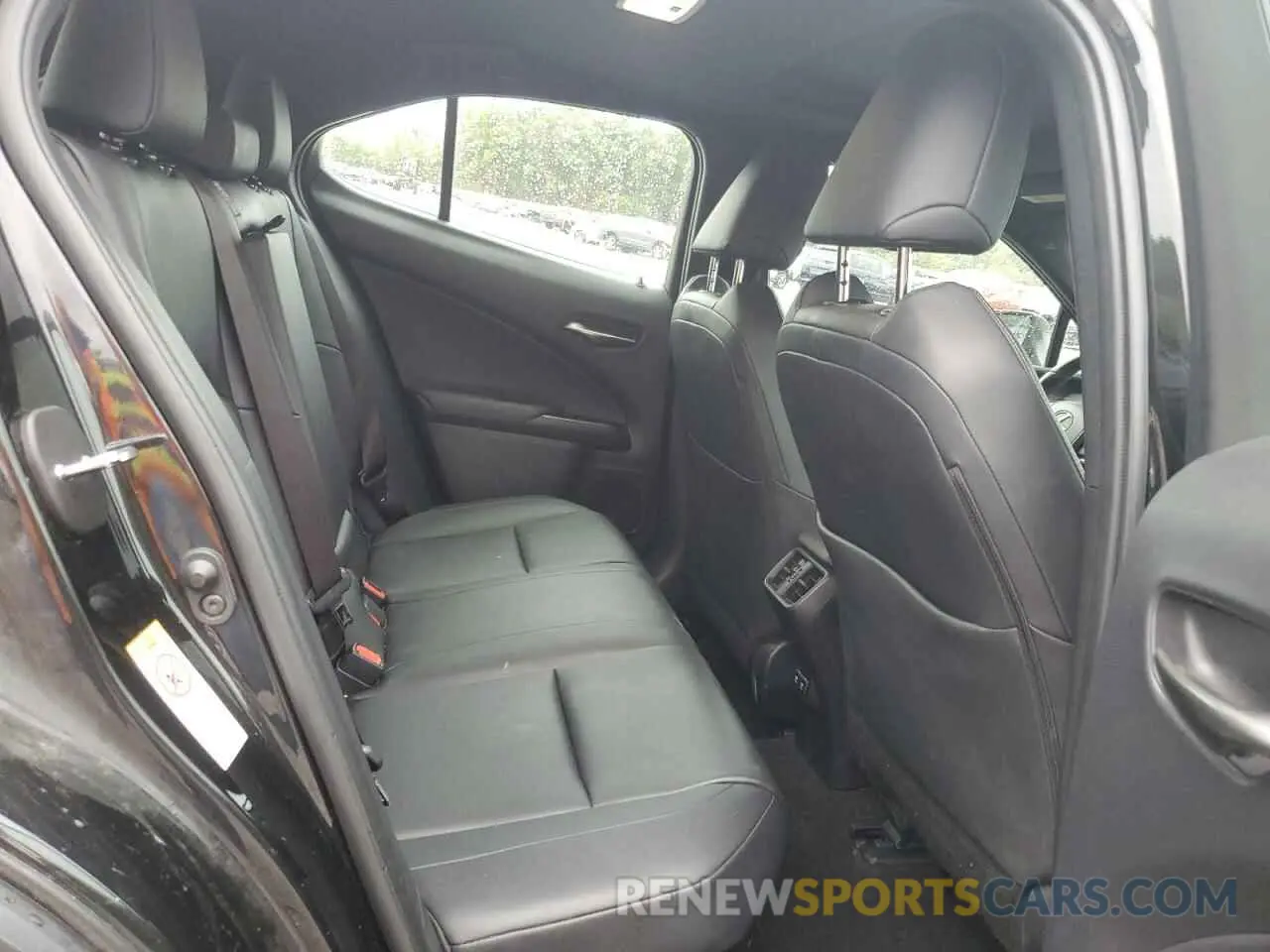 11 Photograph of a damaged car JTHU9JBHXK2002781 LEXUS UX 250H 2019