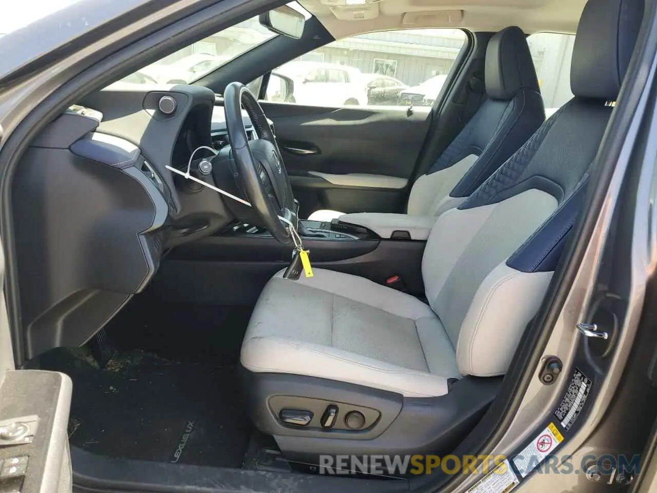 7 Photograph of a damaged car JTHU9JBHXK2017345 LEXUS UX 250H 2019