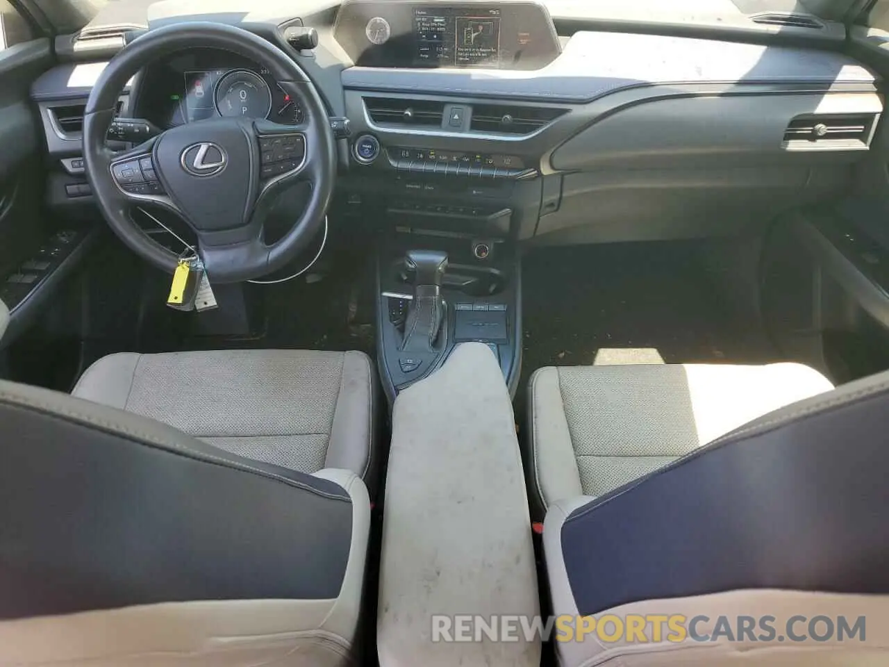 8 Photograph of a damaged car JTHU9JBHXK2017345 LEXUS UX 250H 2019