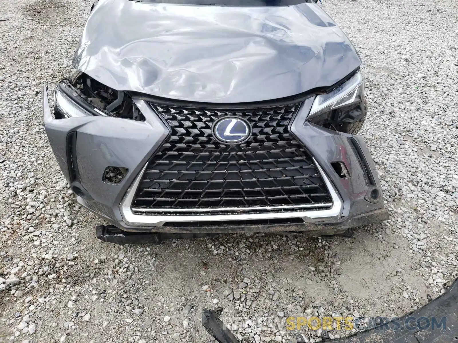 9 Photograph of a damaged car JTHU9JBHXK2018236 LEXUS UX 250H 2019