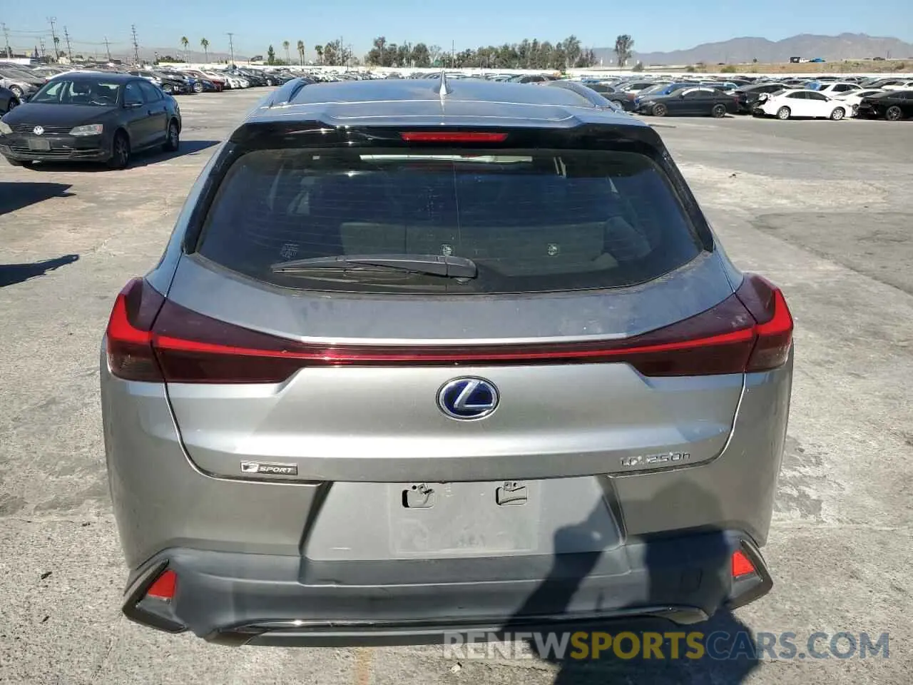 6 Photograph of a damaged car JTHE9JBH5L2035631 LEXUS UX 250H 2020