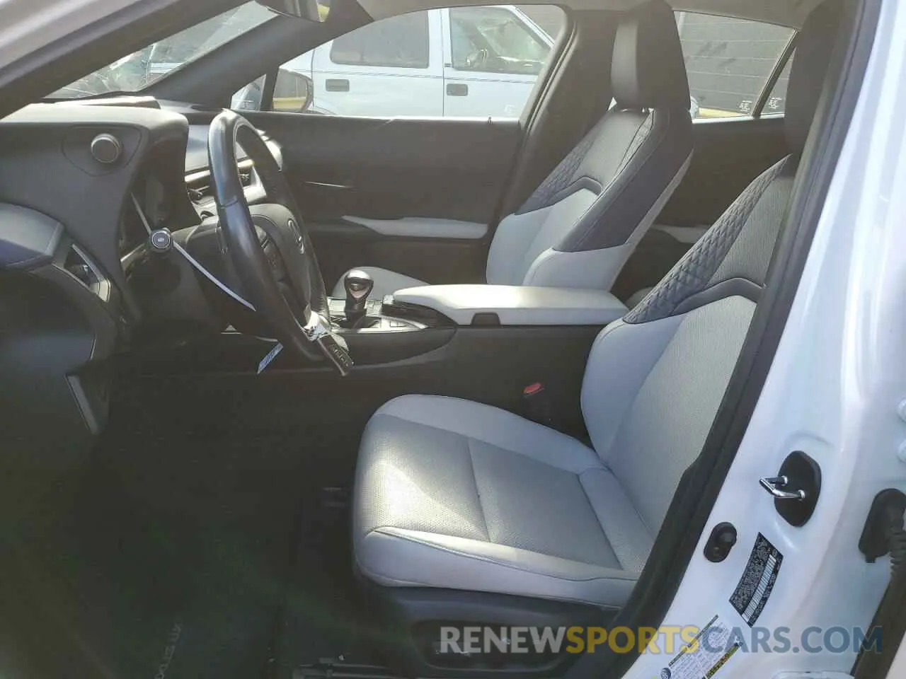 7 Photograph of a damaged car JTHP9JBH1L2020200 LEXUS UX 250H 2020