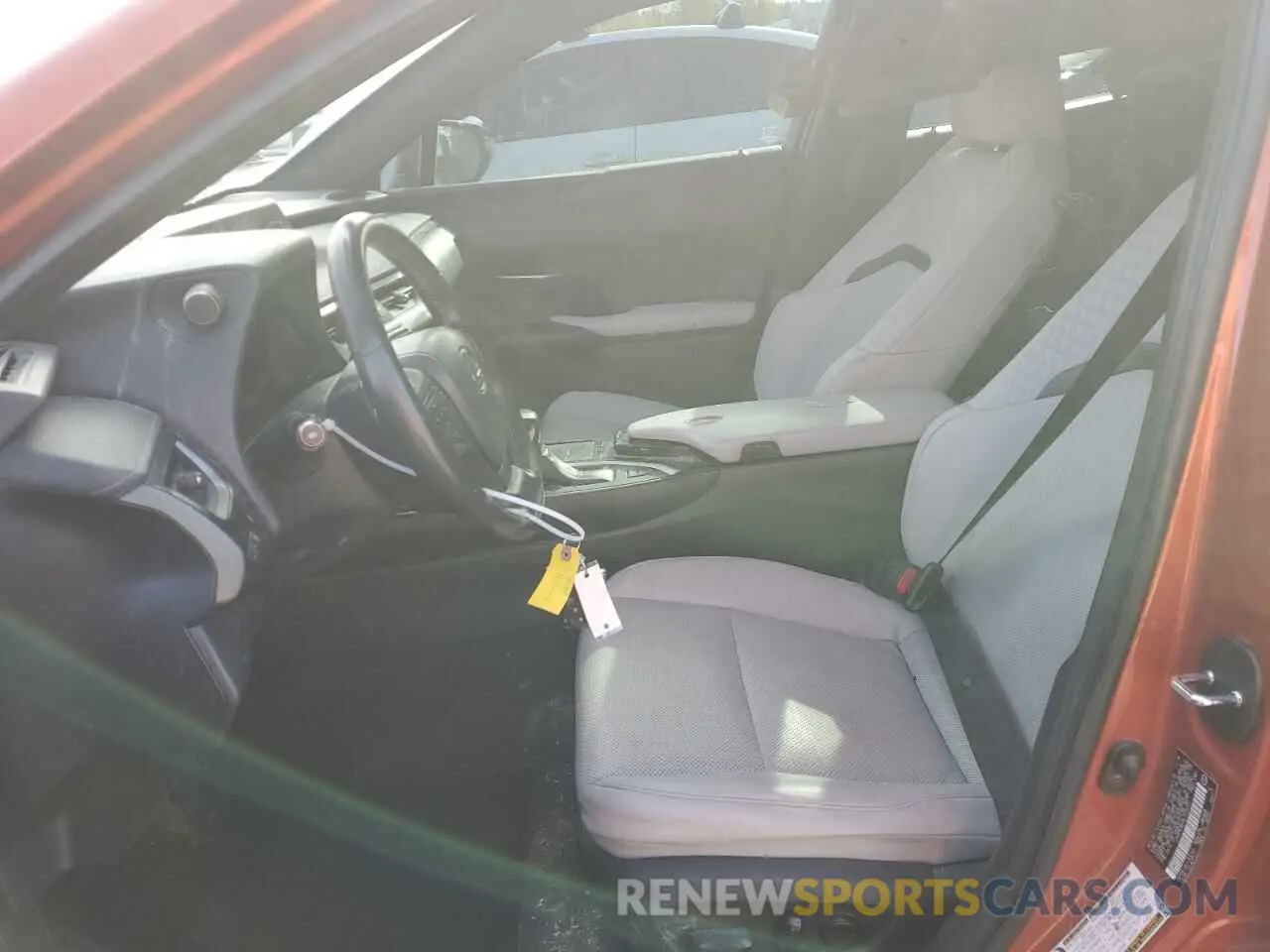7 Photograph of a damaged car JTHP9JBH4L2022331 LEXUS UX 250H 2020