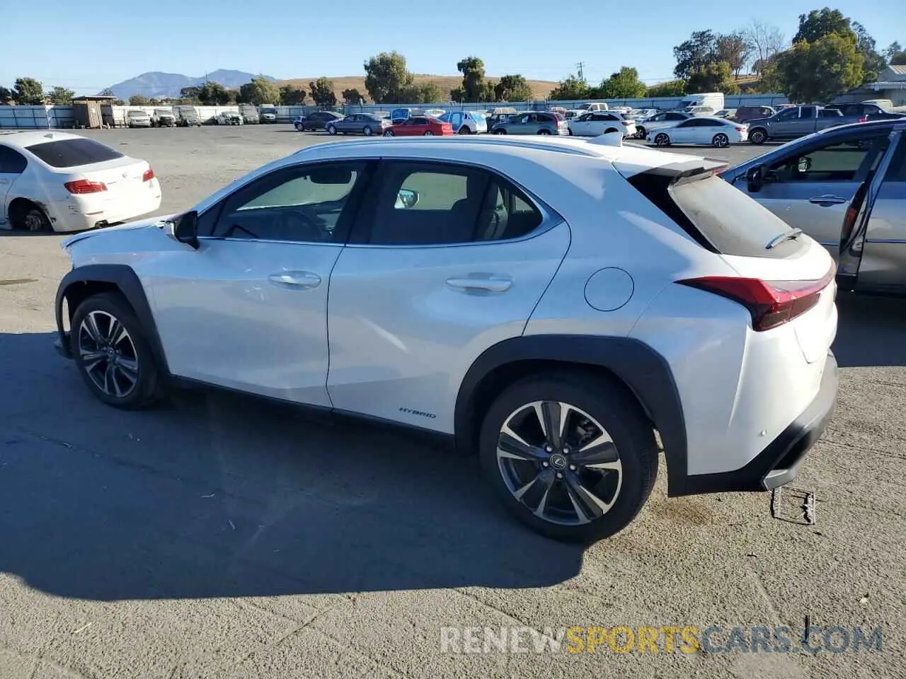 2 Photograph of a damaged car JTHP9JBH4L2023060 LEXUS UX 250H 2020