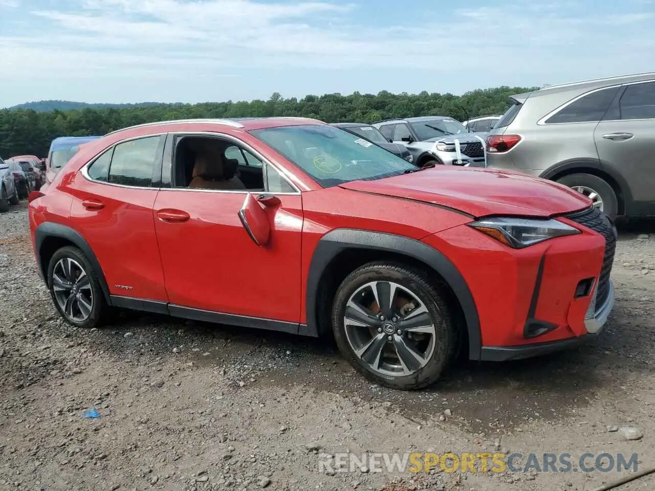 4 Photograph of a damaged car JTHP9JBH5L2021236 LEXUS UX 250H 2020