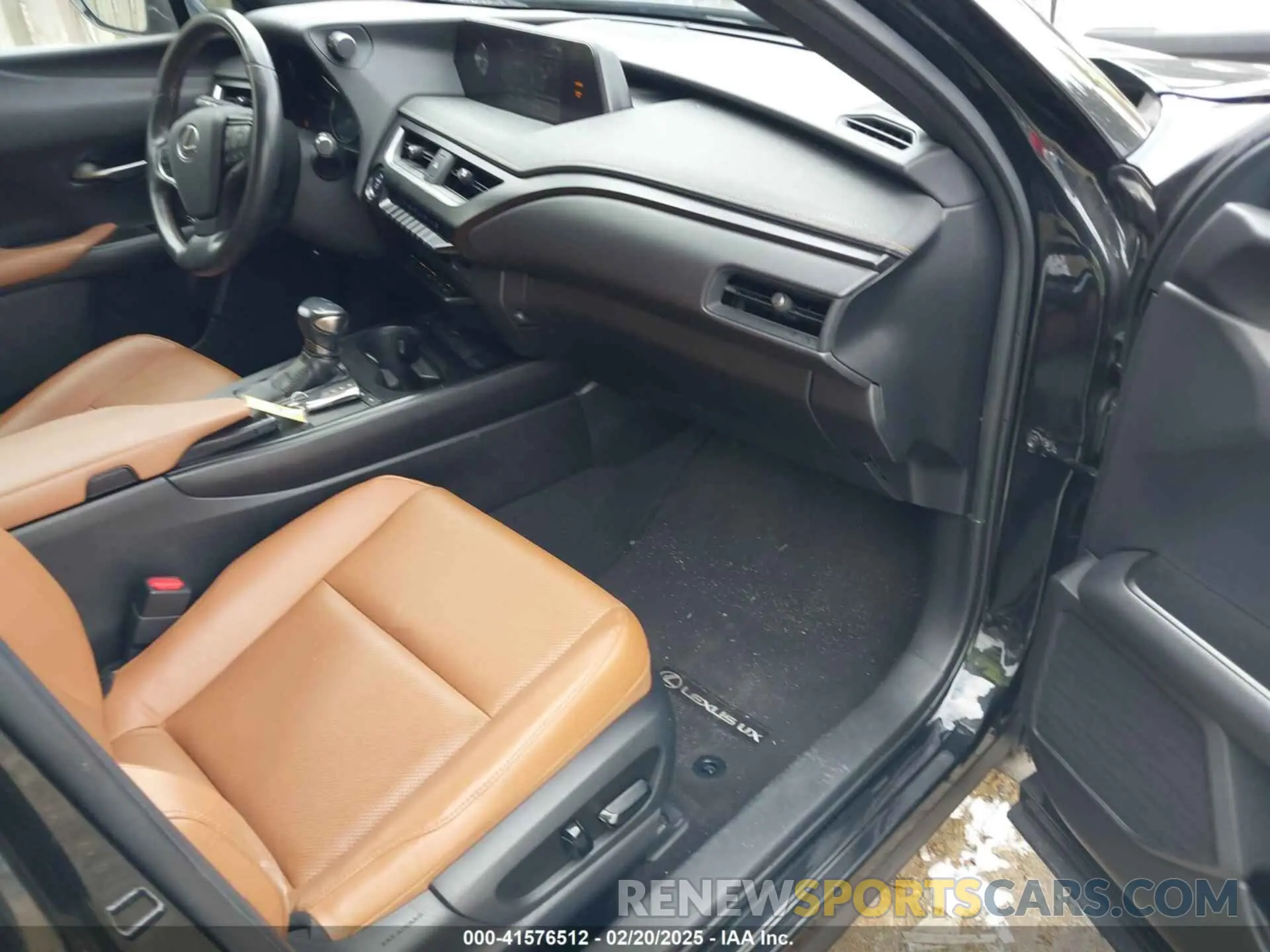 5 Photograph of a damaged car JTHP9JBH6L2027045 LEXUS UX 250H 2020