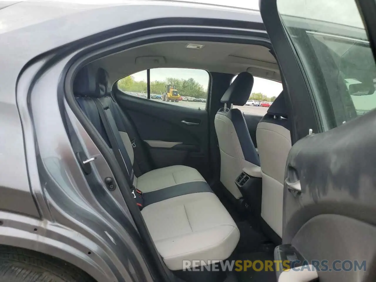 10 Photograph of a damaged car JTHP9JBH6L2028728 LEXUS UX 250H 2020