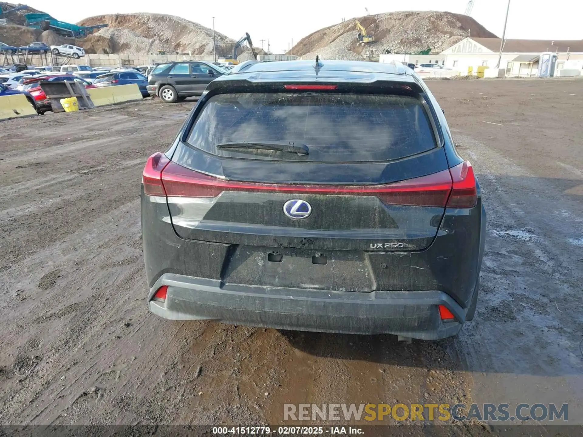 16 Photograph of a damaged car JTHP9JBH6L2034822 LEXUS UX 250H 2020