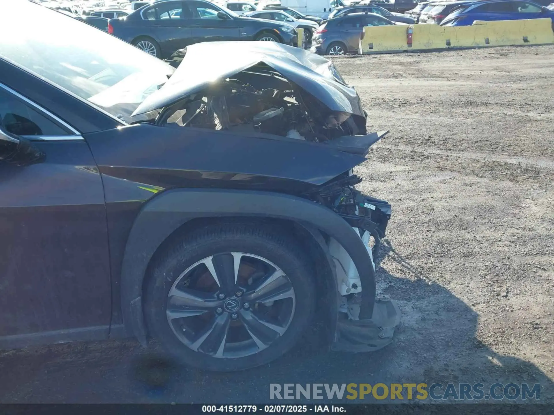 18 Photograph of a damaged car JTHP9JBH6L2034822 LEXUS UX 250H 2020