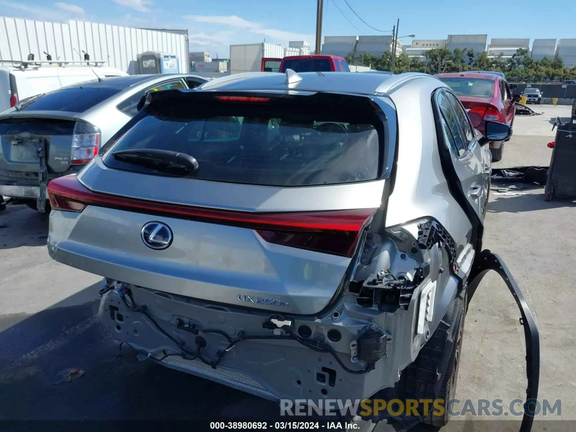 6 Photograph of a damaged car JTHP9JBH7L2022517 LEXUS UX 250H 2020