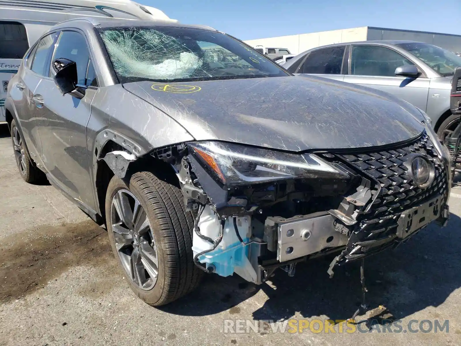 9 Photograph of a damaged car JTHP9JBH8L2020372 LEXUS UX 250H 2020