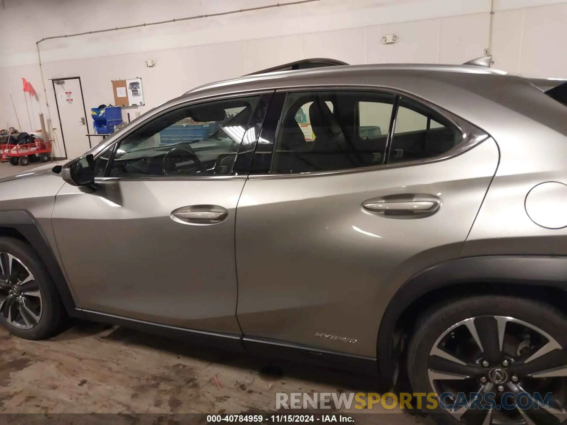 14 Photograph of a damaged car JTHP9JBH8L2024762 LEXUS UX 250H 2020