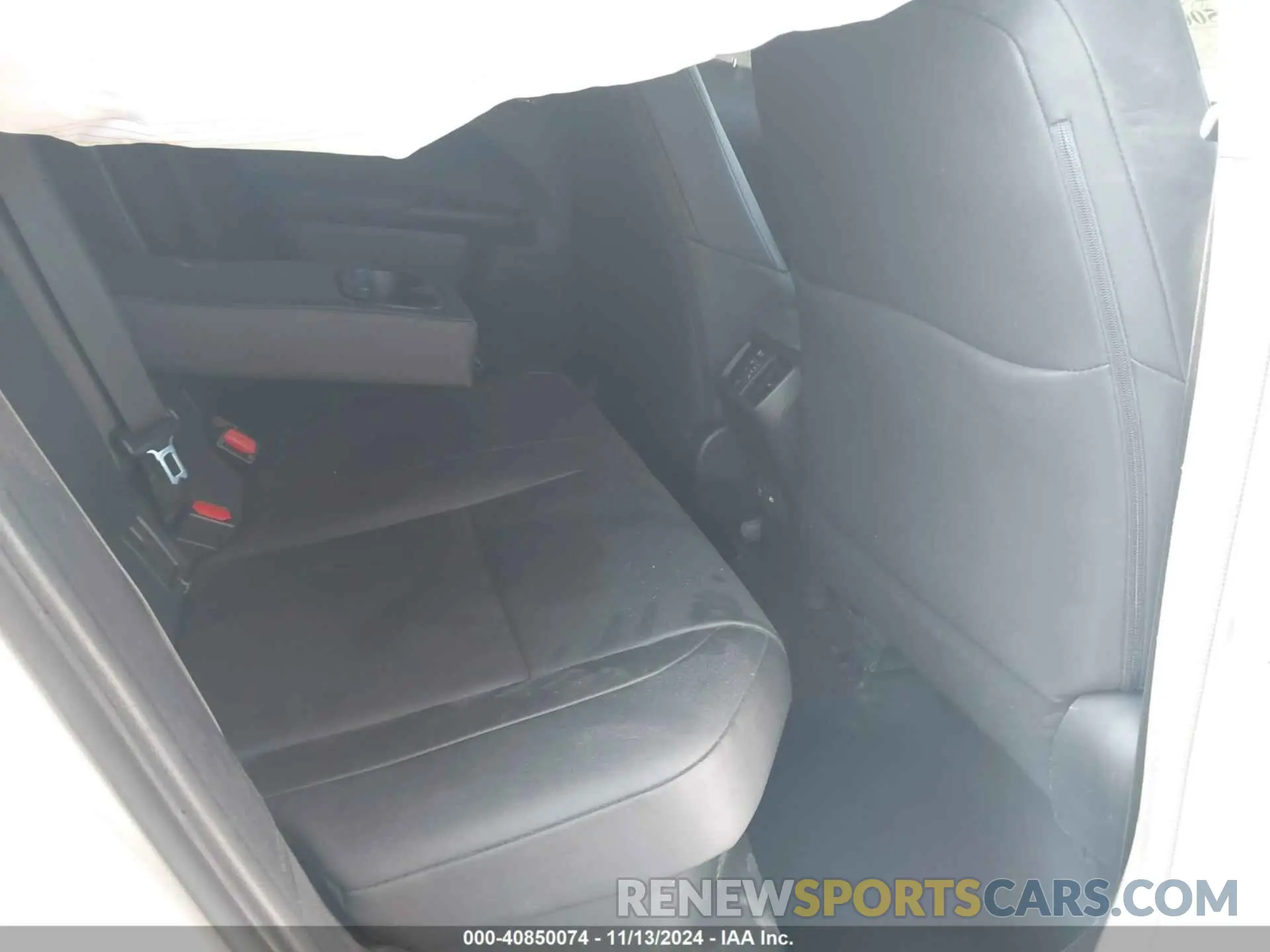 8 Photograph of a damaged car JTHP9JBH8L2027189 LEXUS UX 250H 2020