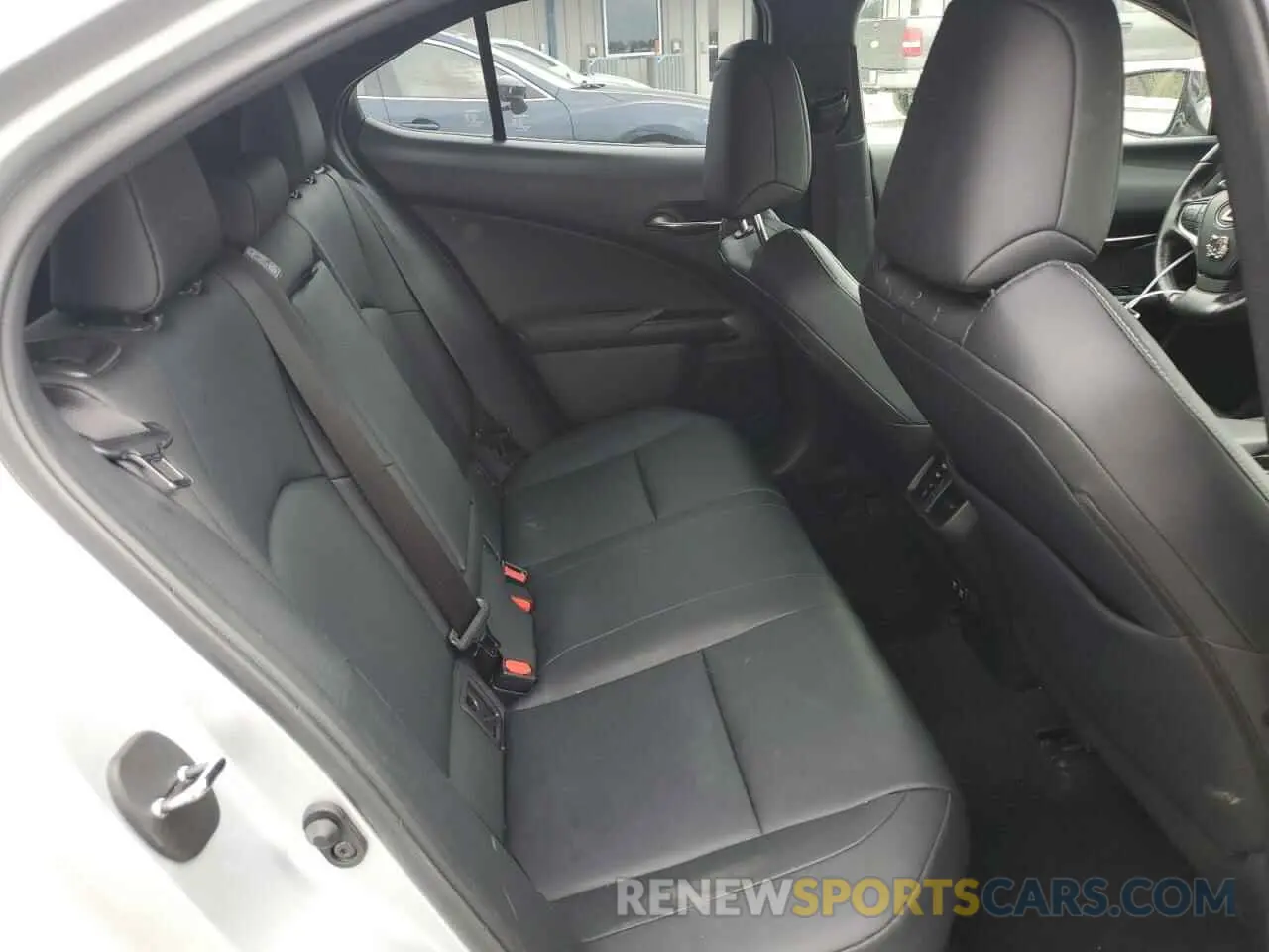 10 Photograph of a damaged car JTHP9JBH9L2032675 LEXUS UX 250H 2020