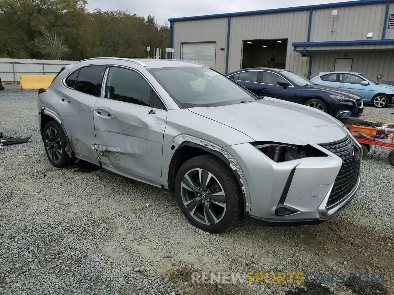 4 Photograph of a damaged car JTHP9JBH9L2032675 LEXUS UX 250H 2020