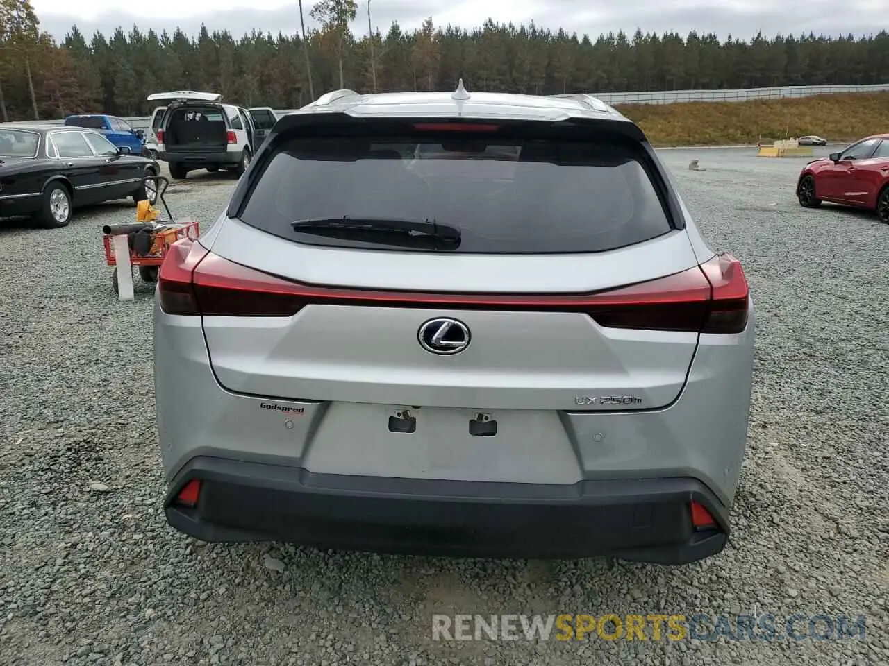 6 Photograph of a damaged car JTHP9JBH9L2032675 LEXUS UX 250H 2020