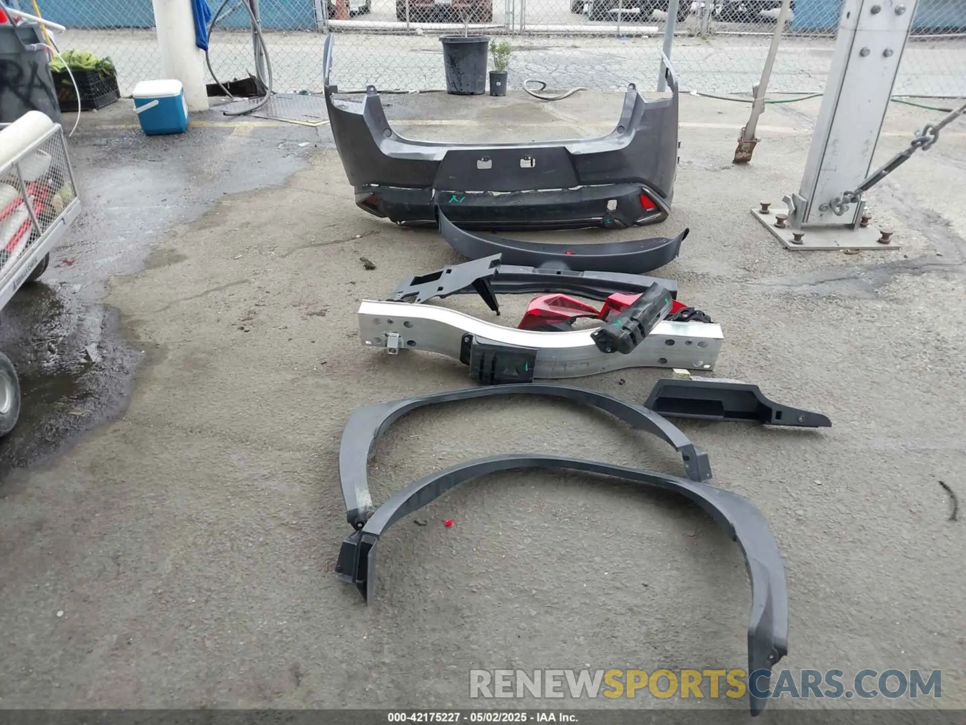 12 Photograph of a damaged car JTHR9JBH0L2025493 LEXUS UX 250H 2020
