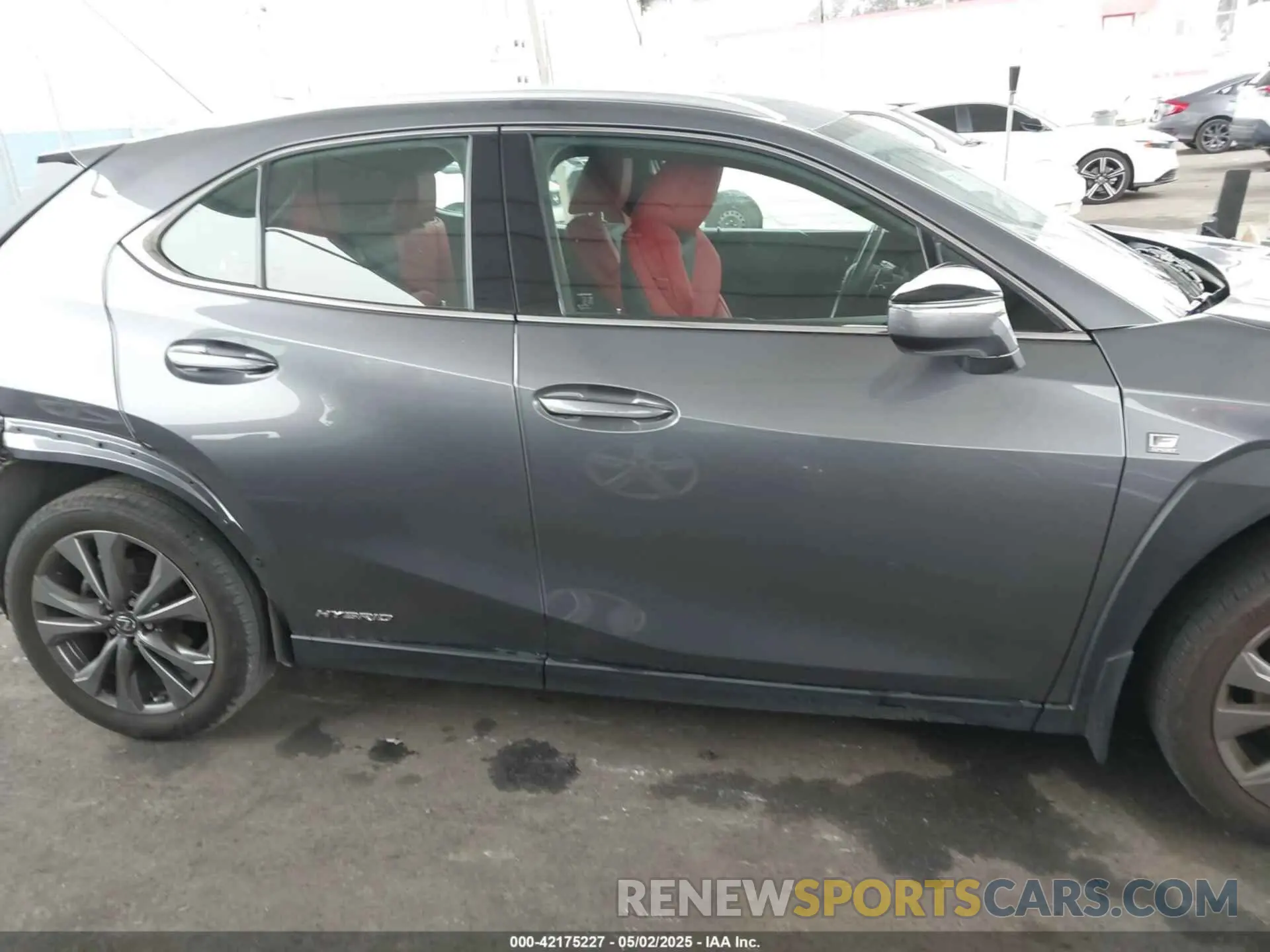 14 Photograph of a damaged car JTHR9JBH0L2025493 LEXUS UX 250H 2020