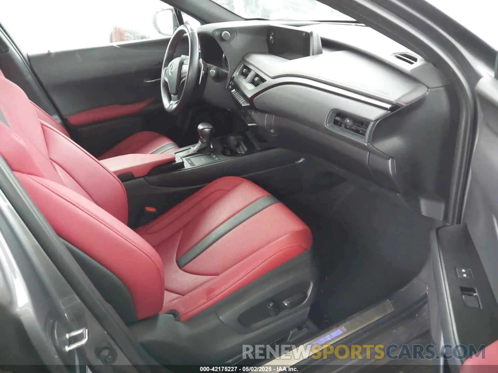 5 Photograph of a damaged car JTHR9JBH0L2025493 LEXUS UX 250H 2020