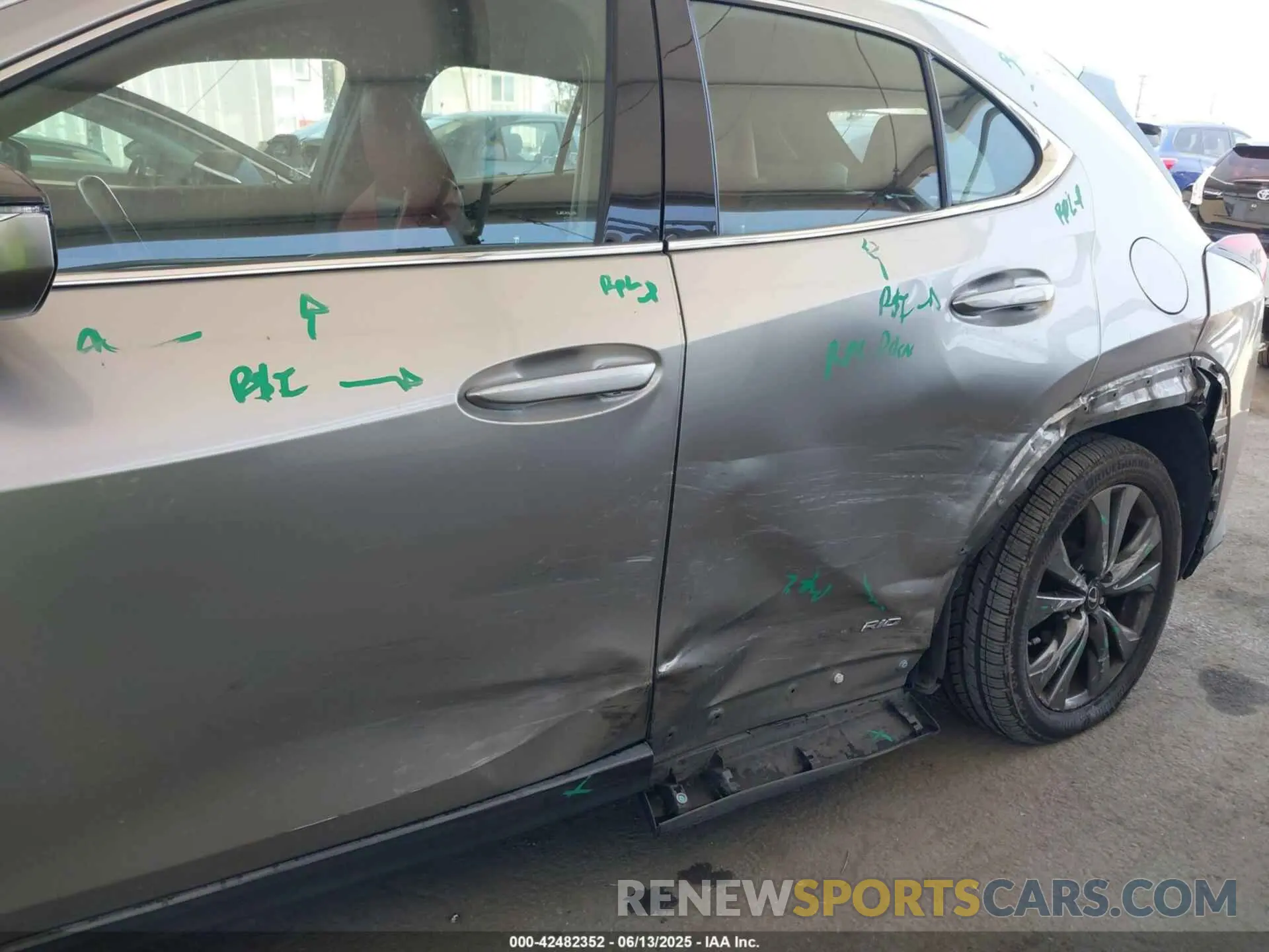 6 Photograph of a damaged car JTHR9JBH3L2021034 LEXUS UX 250H 2020