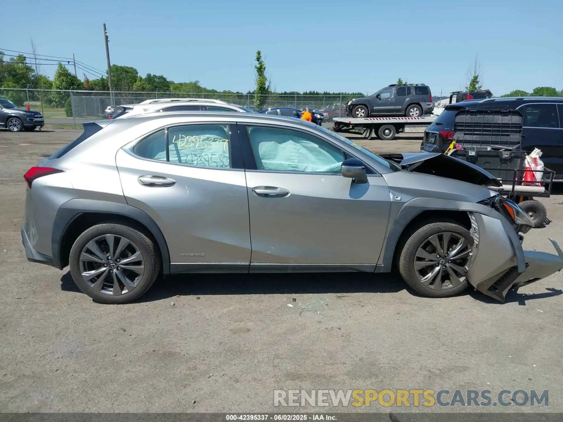 14 Photograph of a damaged car JTHR9JBH3L2036827 LEXUS UX 250H 2020