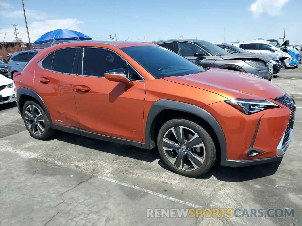 4 Photograph of a damaged car JTHX9JBH0L2036355 LEXUS UX 250H 2020