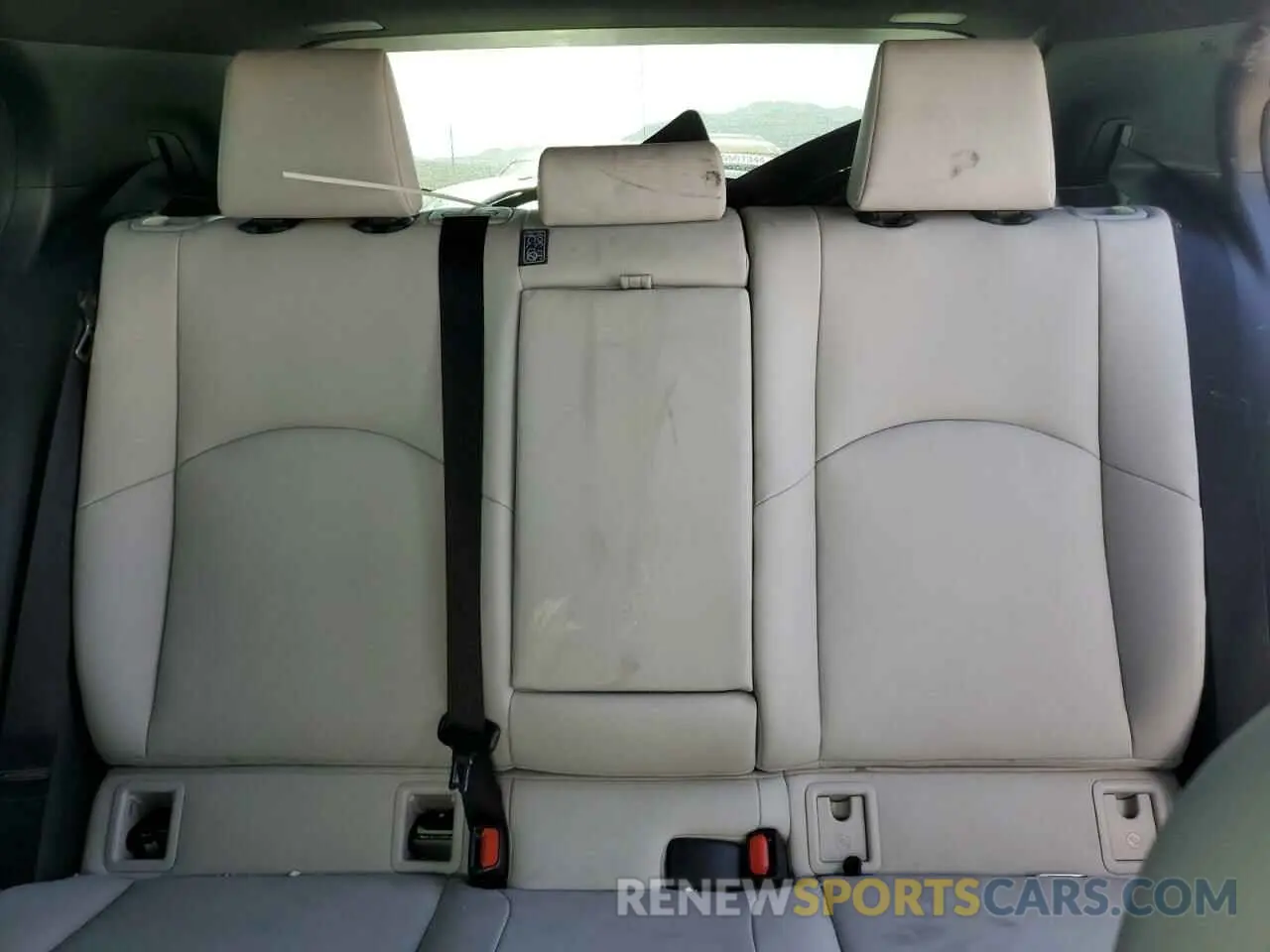 10 Photograph of a damaged car JTHX9JBH1L2032363 LEXUS UX 250H 2020