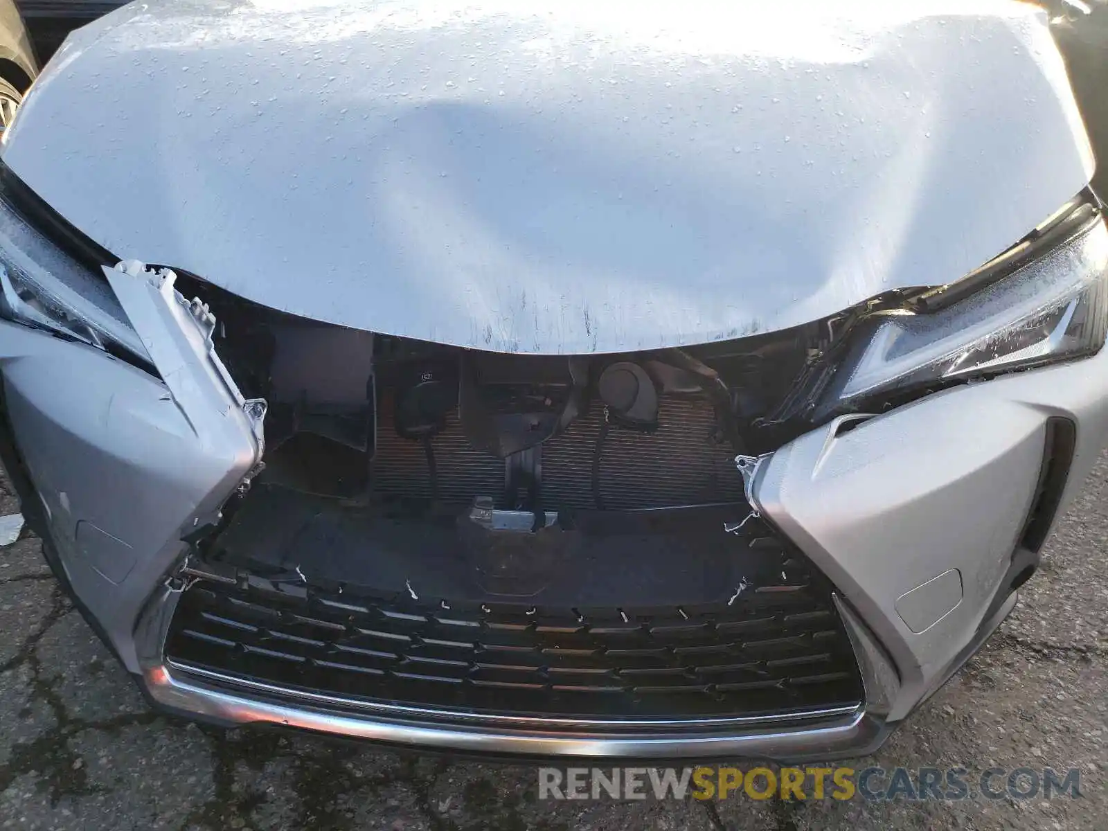 9 Photograph of a damaged car JTHX9JBH1L2035604 LEXUS UX 250H 2020