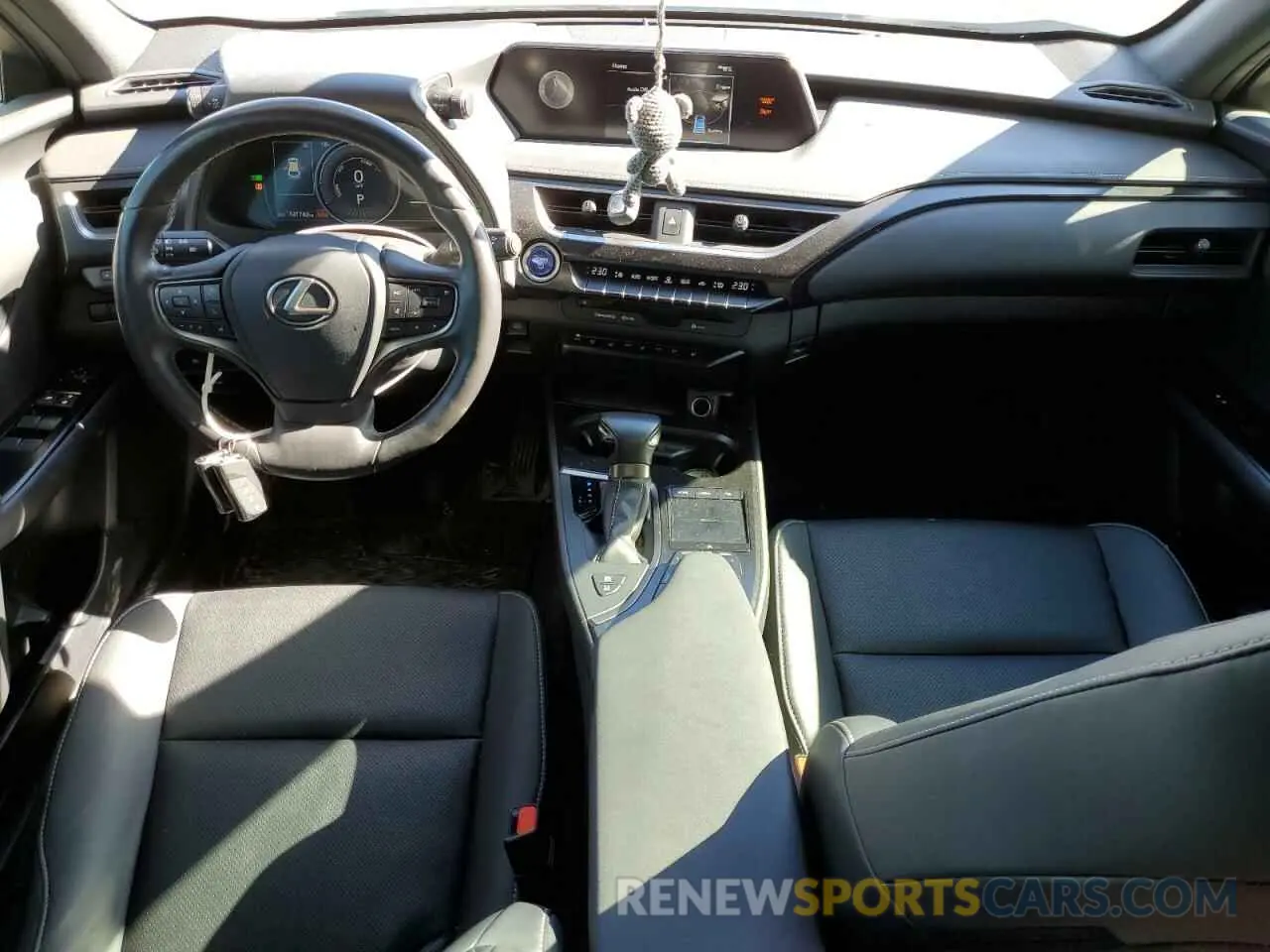 8 Photograph of a damaged car JTHP9JBH1M2045468 LEXUS UX 250H 2021